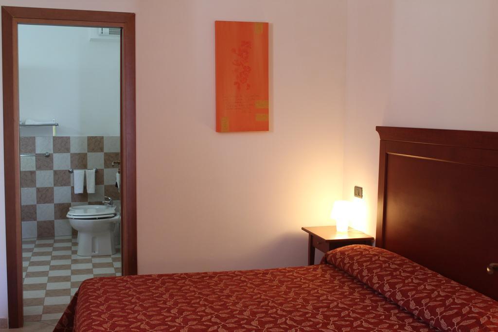 Albergo Villa Vittoria Rodi Garganico Extérieur photo